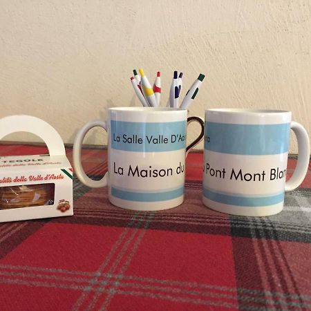 La Maison Du Pont Mont Blanc 2 لا سالّي المظهر الخارجي الصورة